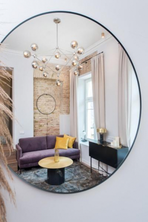 Elegant Avenue Apartment